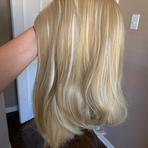 Blonde wig